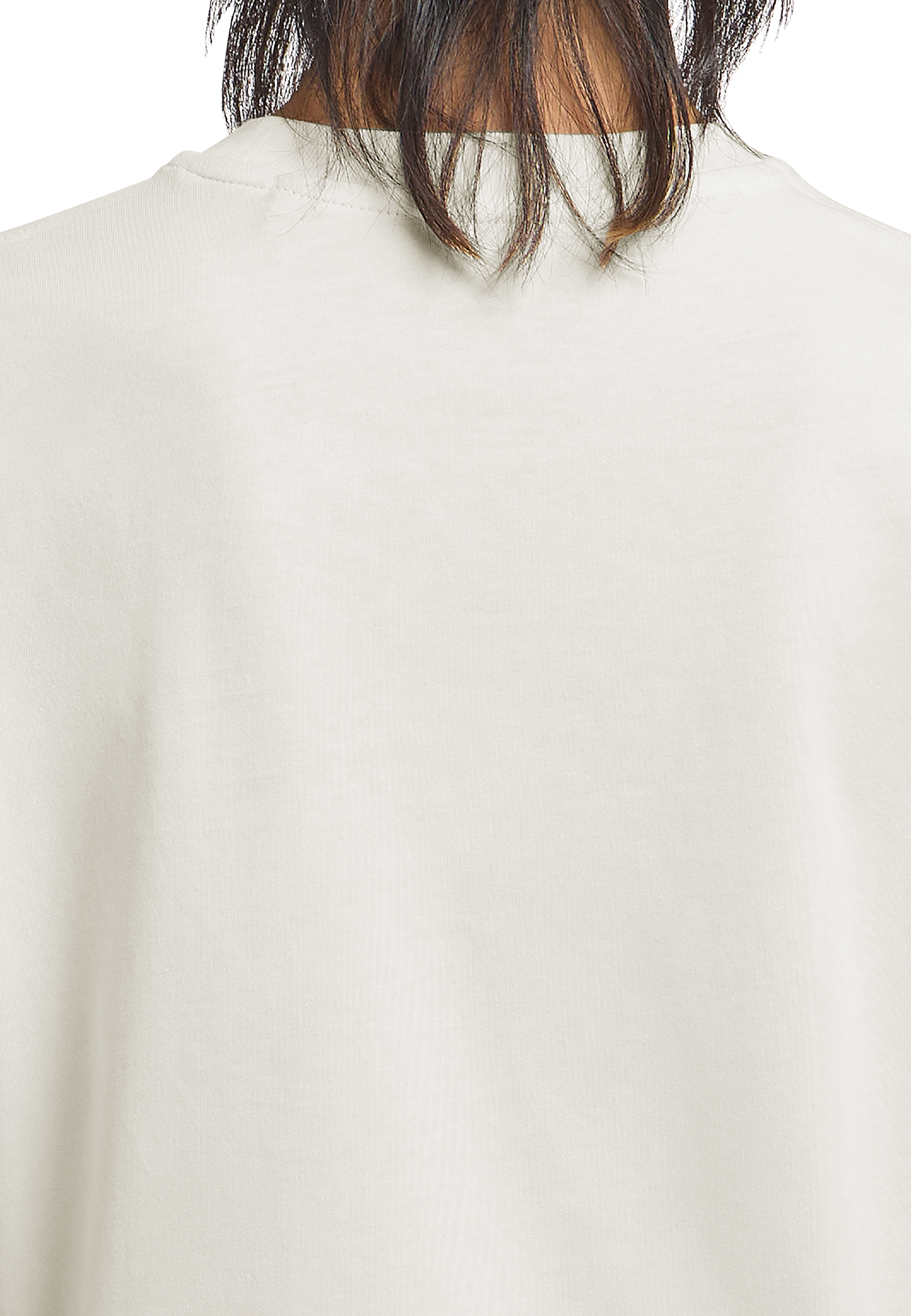 ESSENTIAL T W