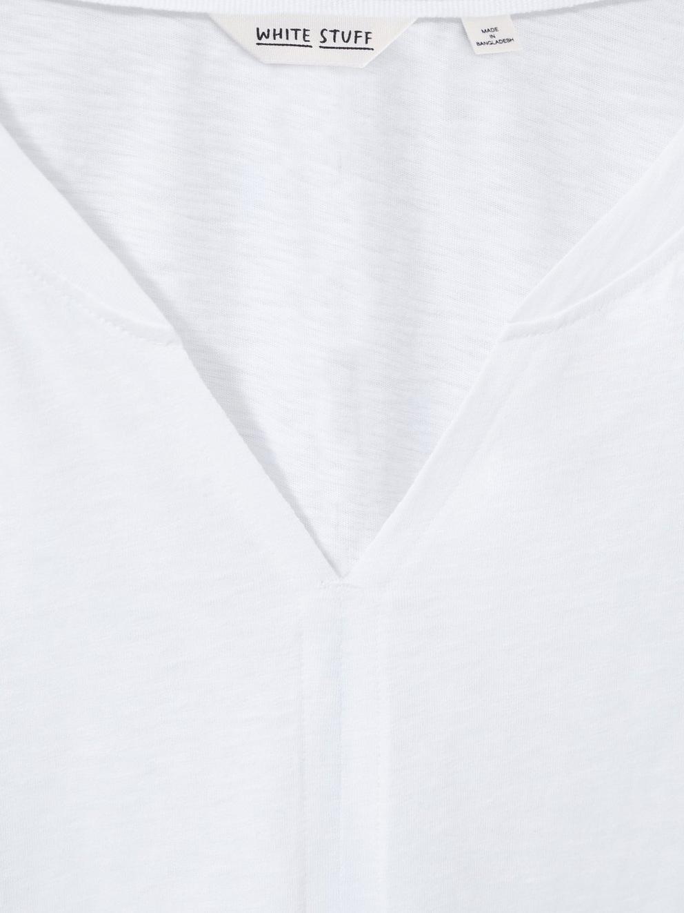 Nelly Notch Neck Tee