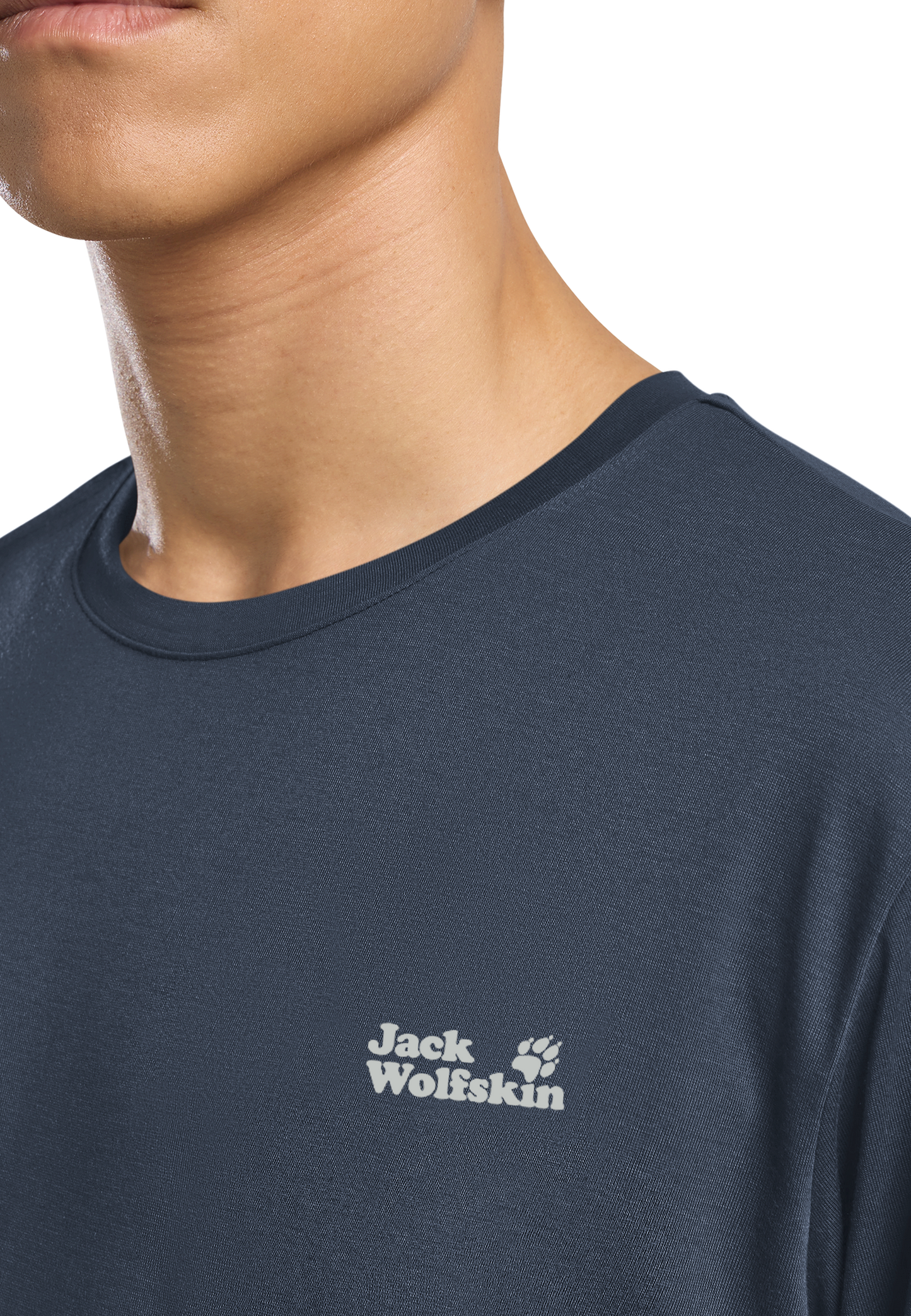 VONNAN GRAPHIC T M