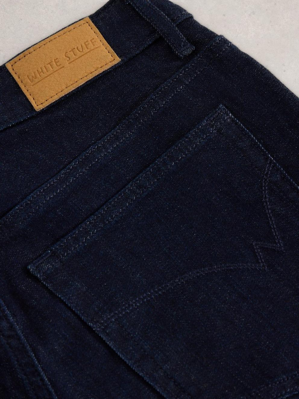 Taylor Straight Jean