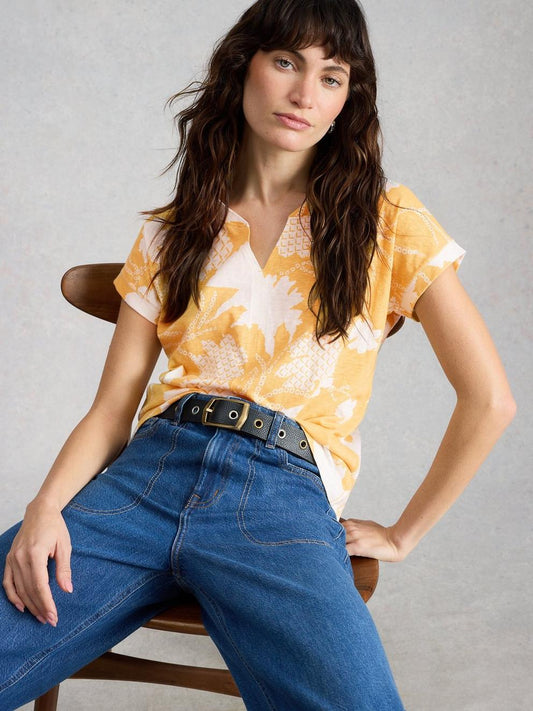 Nelly Notch Neck Print T-Shirt