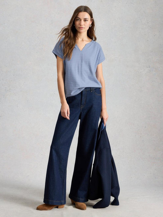 Nelly Notch Texture Tee