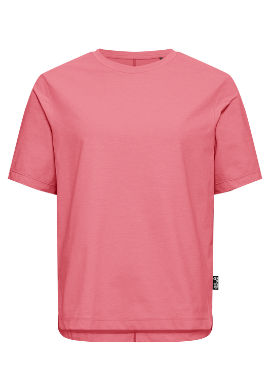 TRAVEL T W