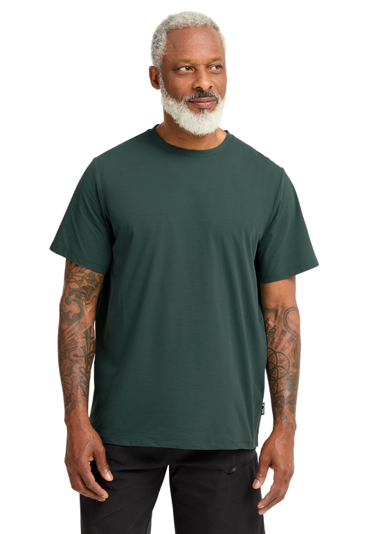 TRAVEL T M