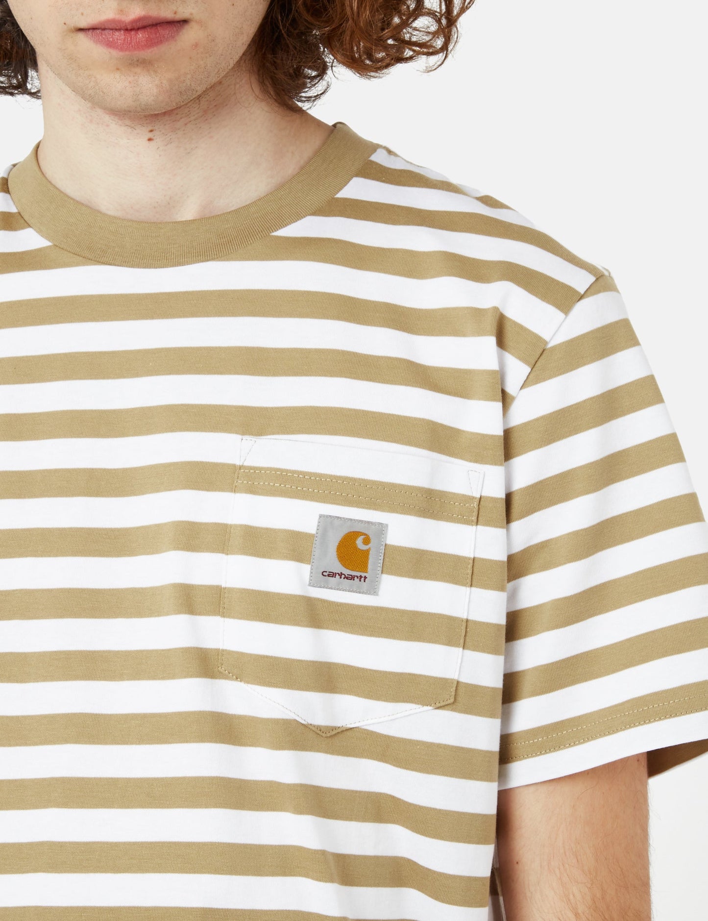Scotty Gestreifte T-Shirt mit Brusttasche (regulär) – Ammonite Braun/Weiß